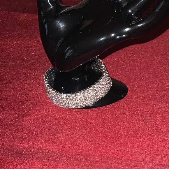 6/$20 Rhinestones Bracelet - Picture 2 of 5